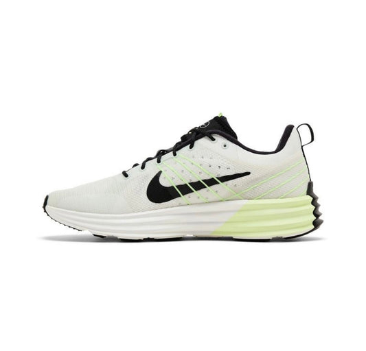 Nike lunar roam