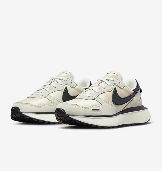 Nike Phoenix waffle