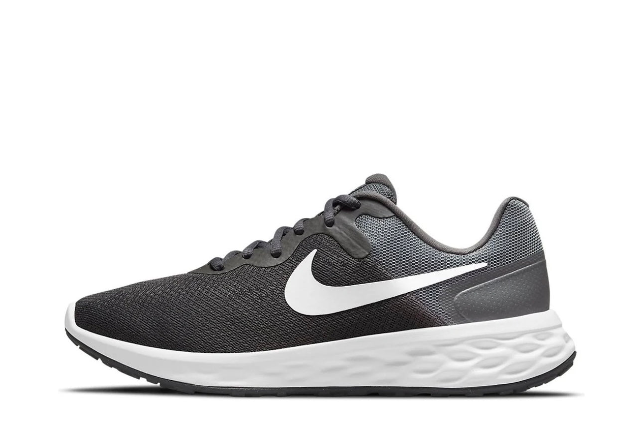Nike revolution 6