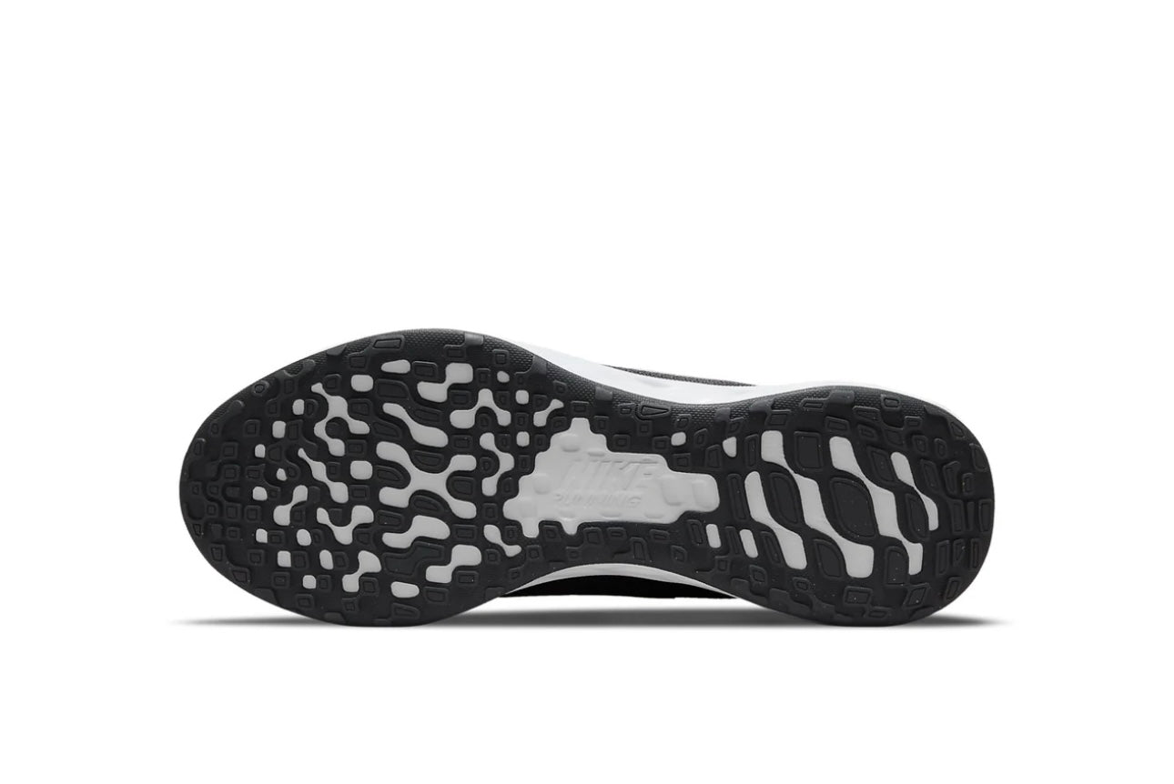 Nike revolution 6