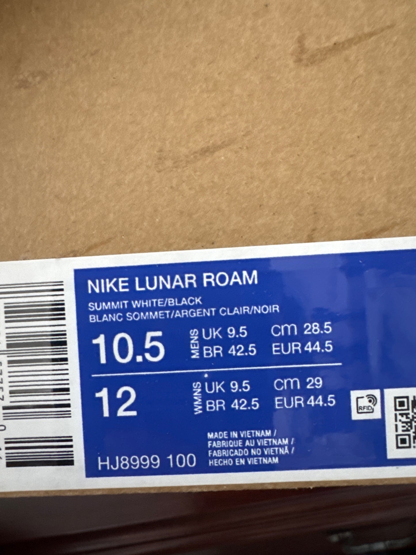 Nike lunar roam